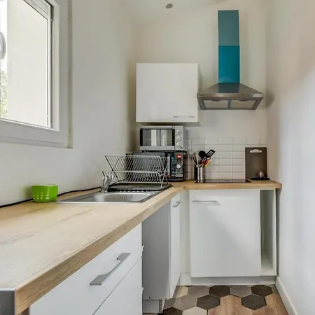 Joli Maisonnette Avec Cachet Tuluza