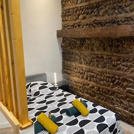 Joli Maisonnette Avec Cachet * Tuluza