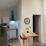 Διαμέρισμα Joli Maisonnette Avec Cachet