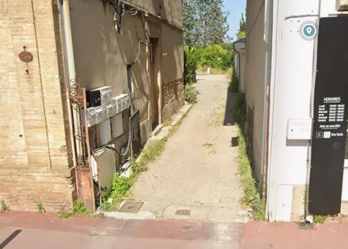 Joli Maisonnette Avec Cachet *